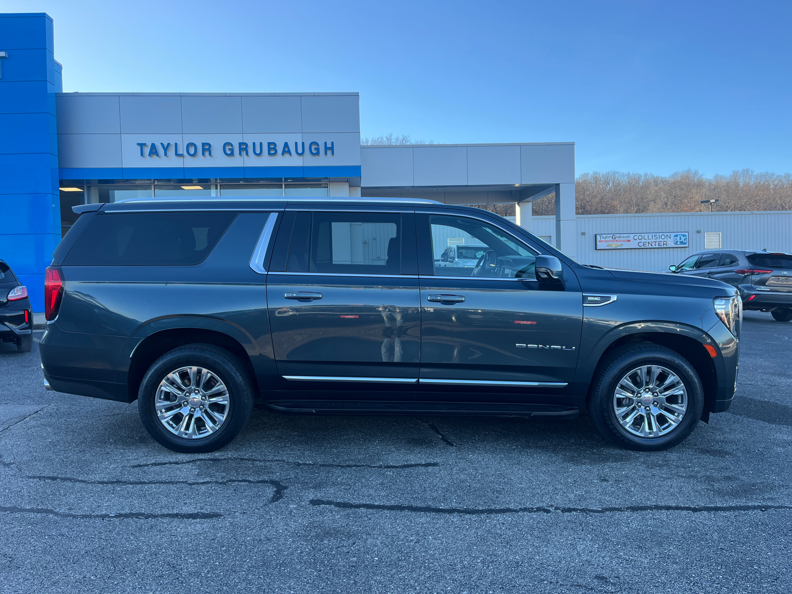 2021 GMC Yukon XL Denali 15