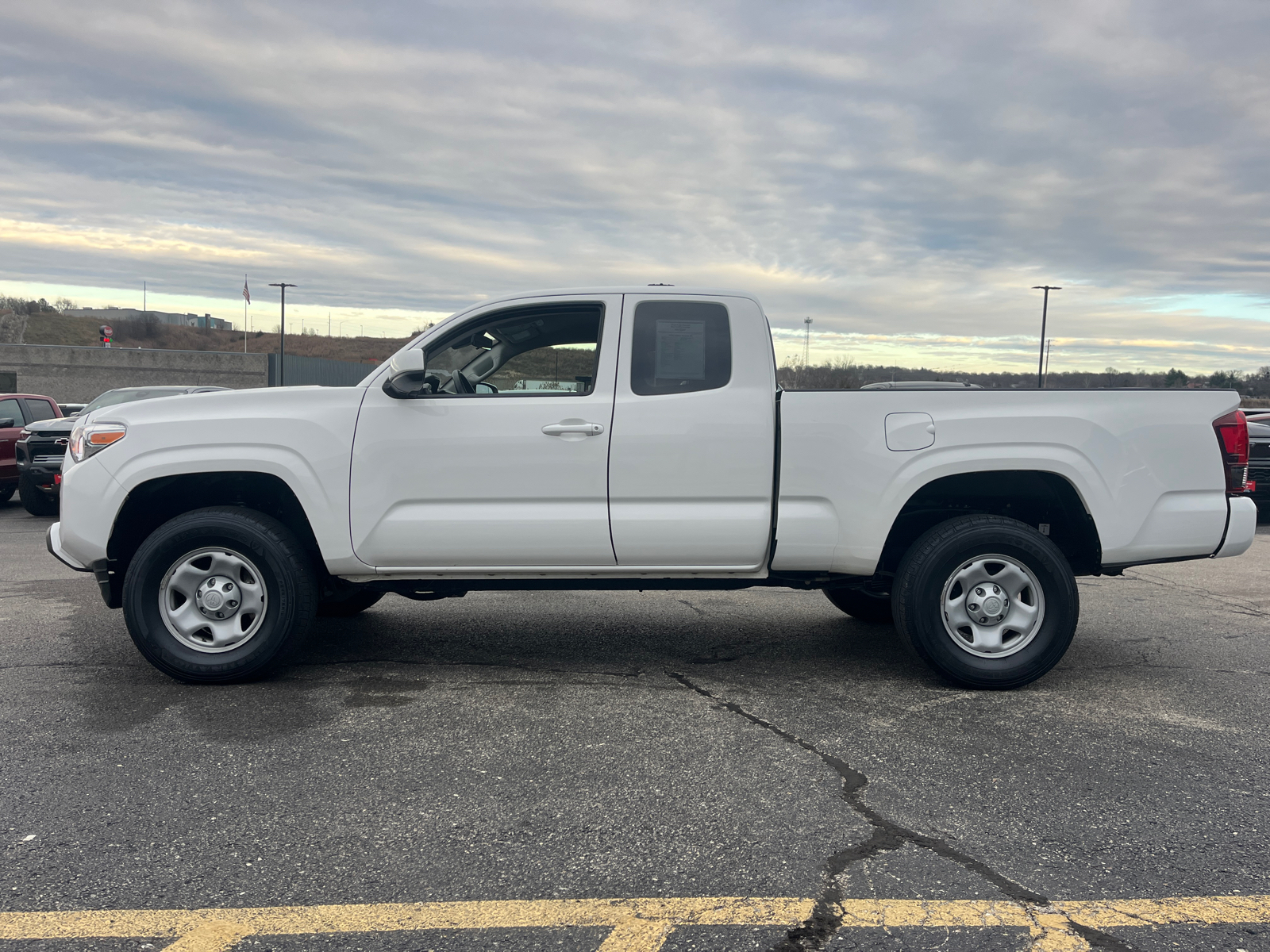 2022 Toyota Tacoma SR 5