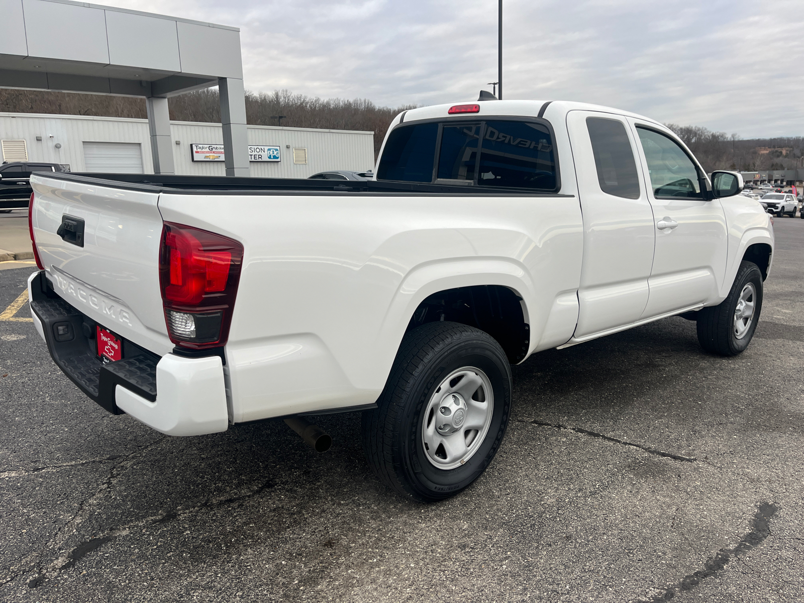 2022 Toyota Tacoma SR 10