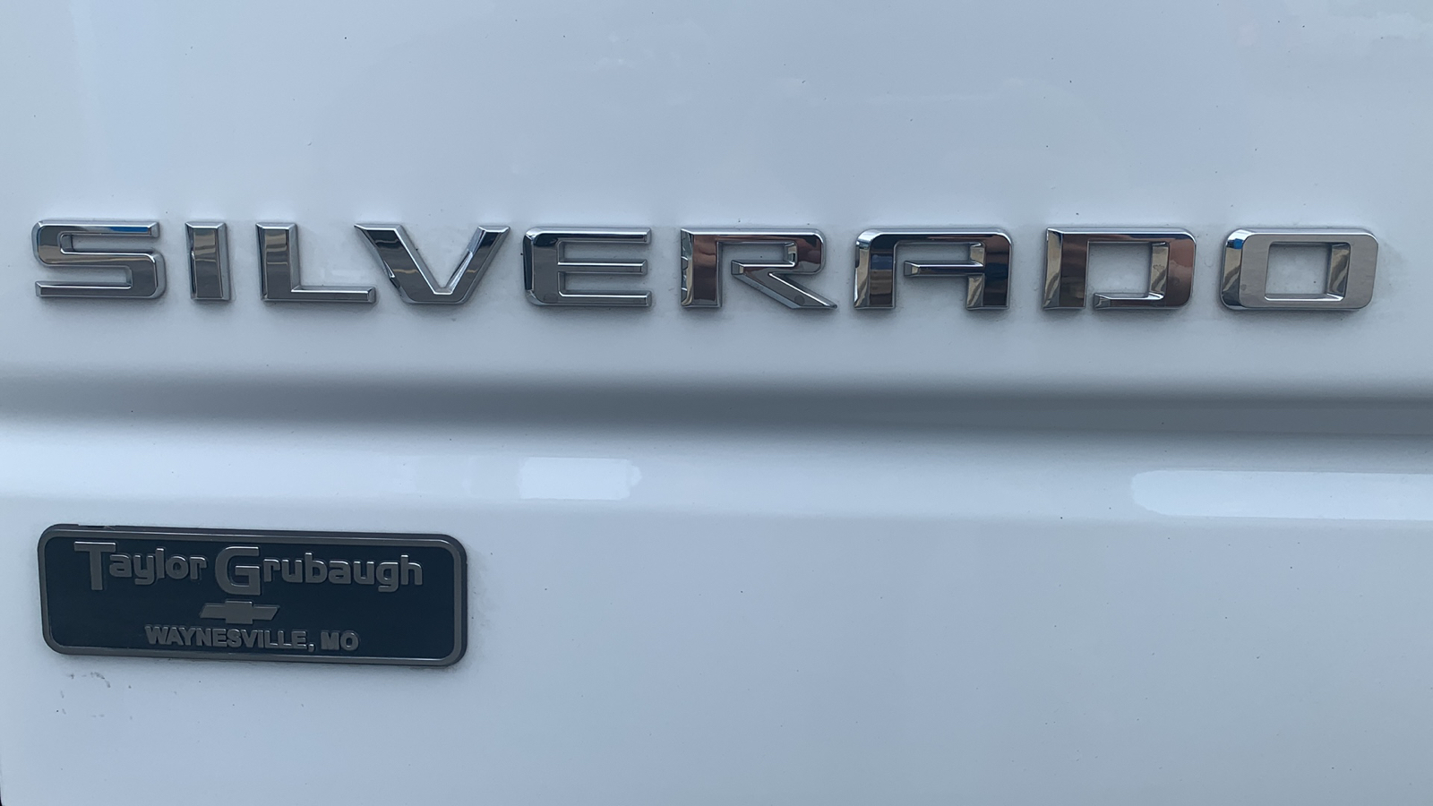 2024 Chevrolet Silverado 1500 LTZ 8