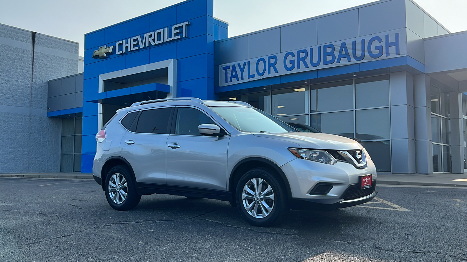 2016 Nissan Rogue SV 1