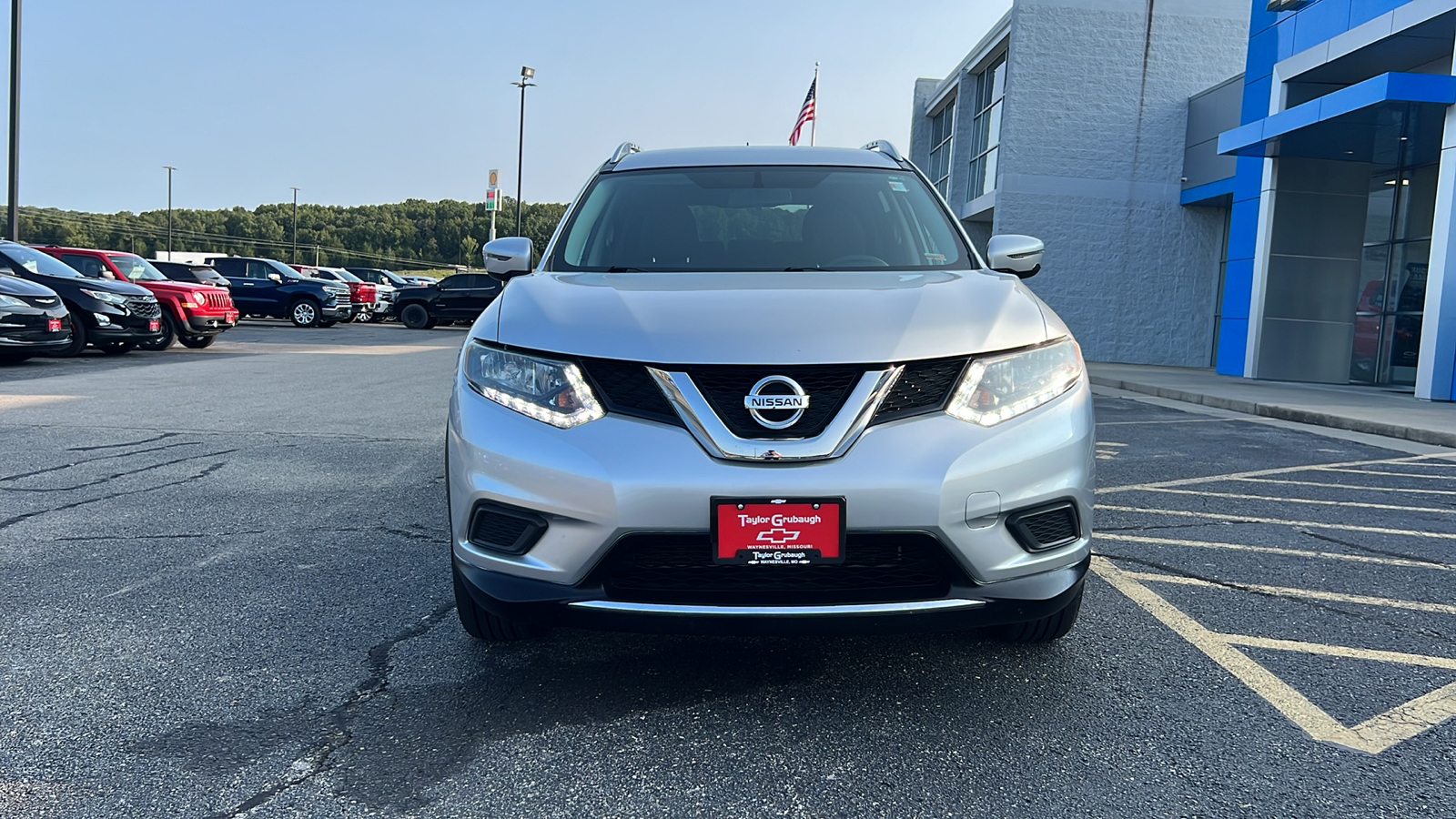 2016 Nissan Rogue SV 2