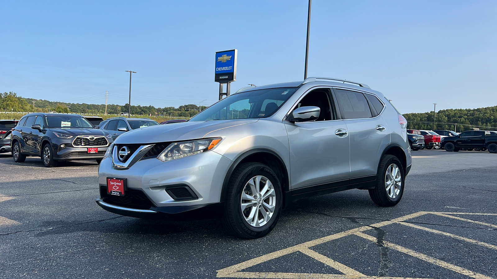 2016 Nissan Rogue SV 3