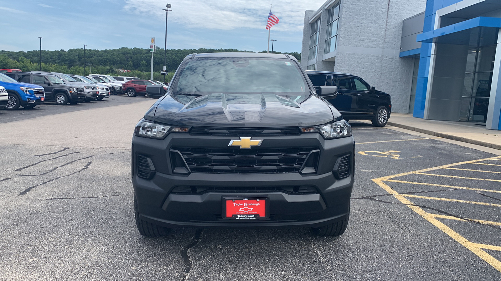 2024 Chevrolet Colorado Work Truck 2