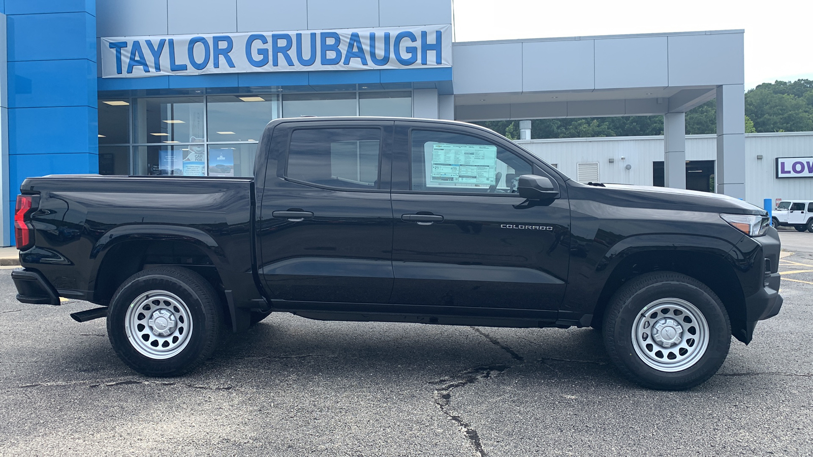 2024 Chevrolet Colorado Work Truck 12