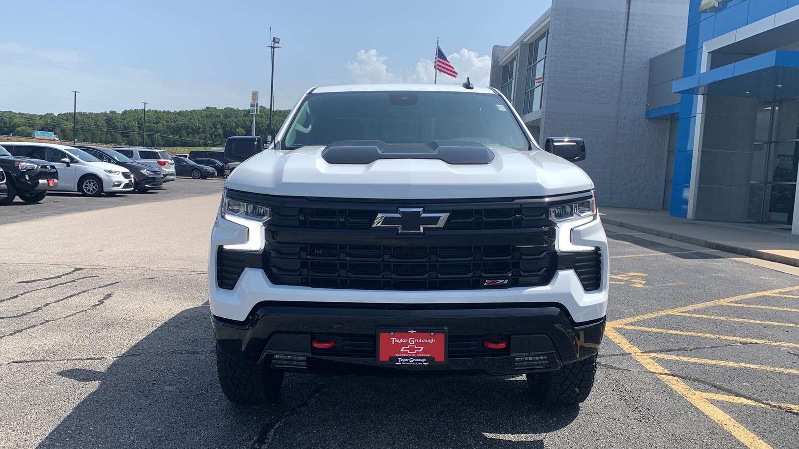 2024 Chevrolet Silverado 1500 LT Trail Boss 2