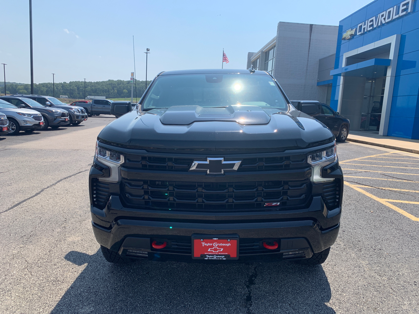 2024 Chevrolet Silverado 1500 LT Trail Boss 2