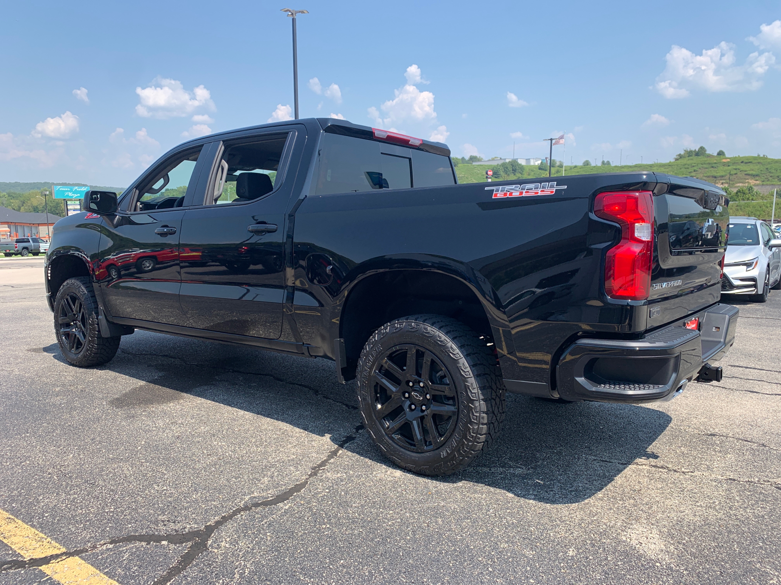 2024 Chevrolet Silverado 1500 LT Trail Boss 6