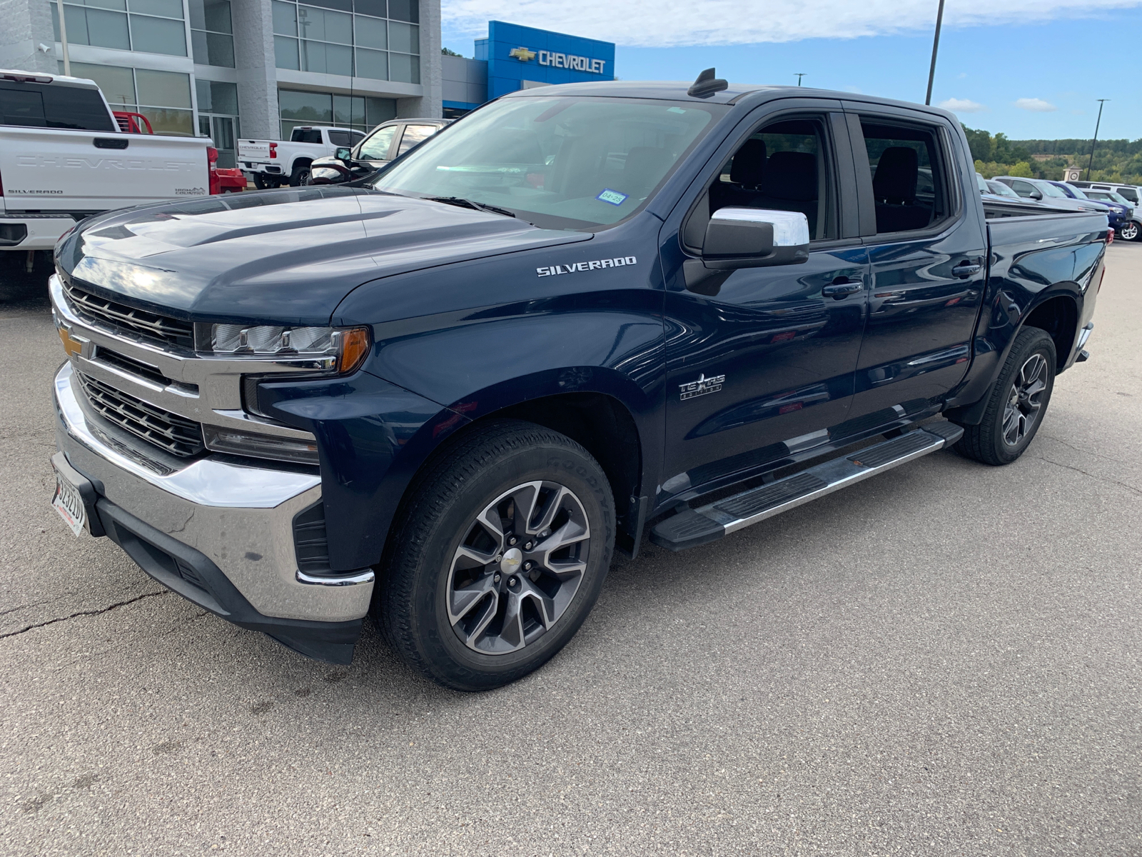 2020 Chevrolet Silverado 1500 LT 2