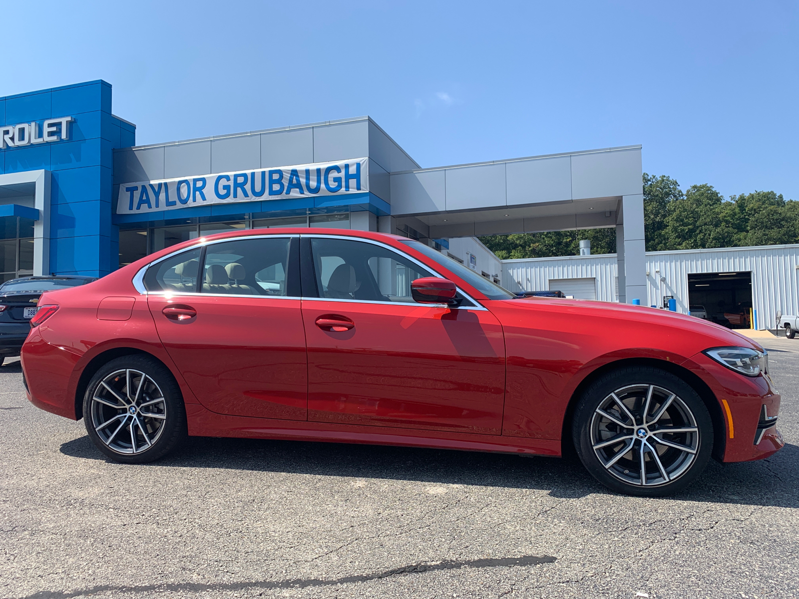 2019 BMW 3 Series 330i xDrive 12