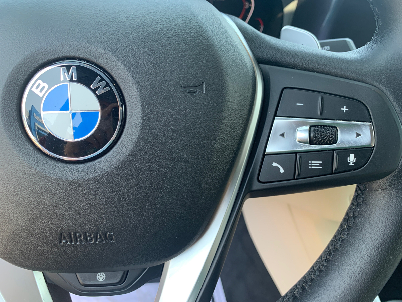 2019 BMW 3 Series 330i xDrive 23