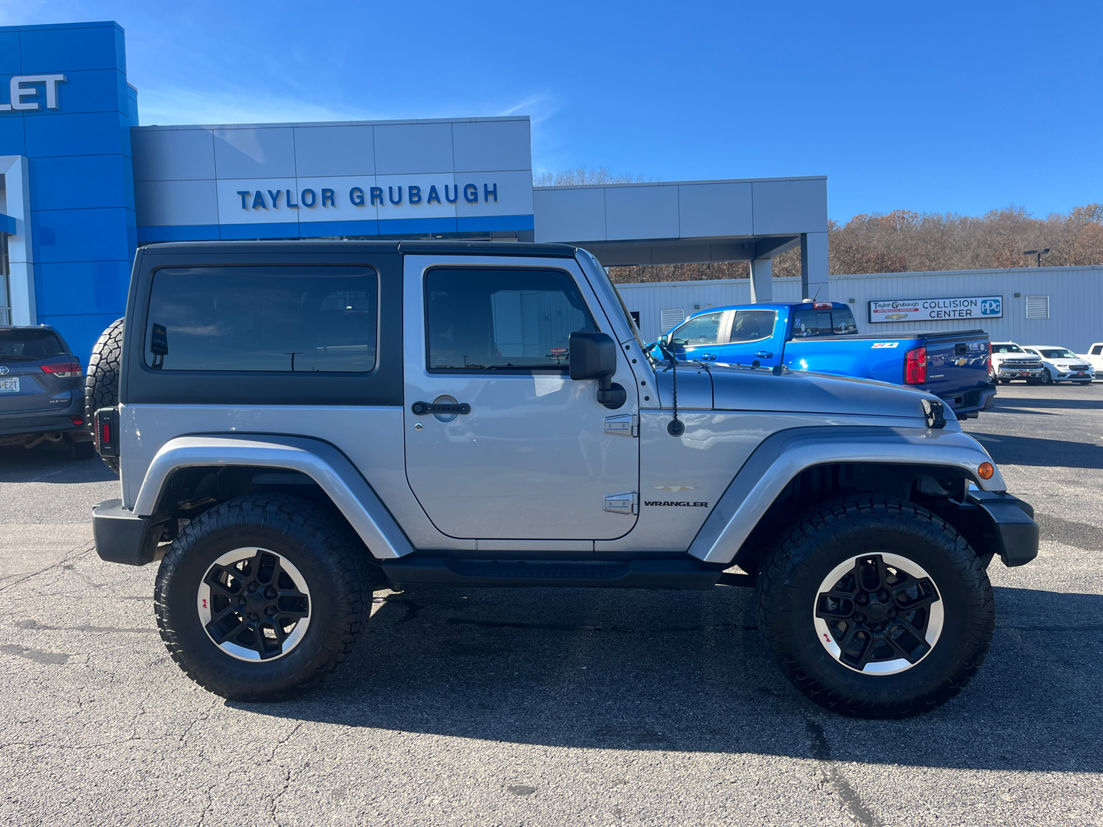 2014 Jeep Wrangler Sahara 11