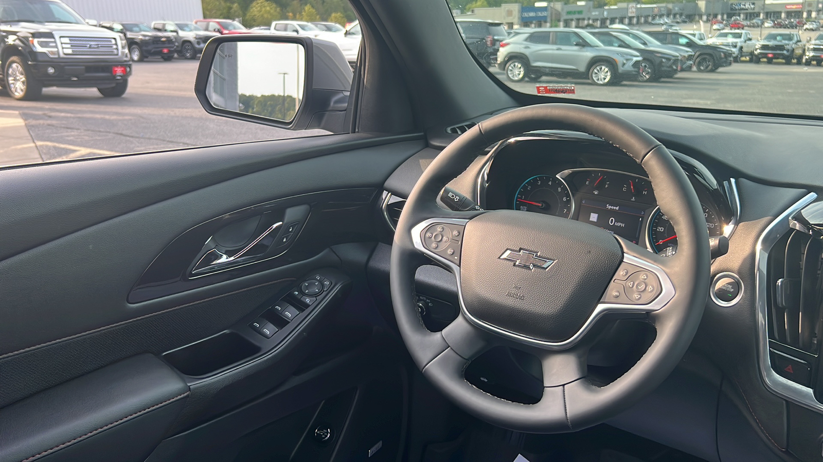 2023 Chevrolet Traverse RS 22