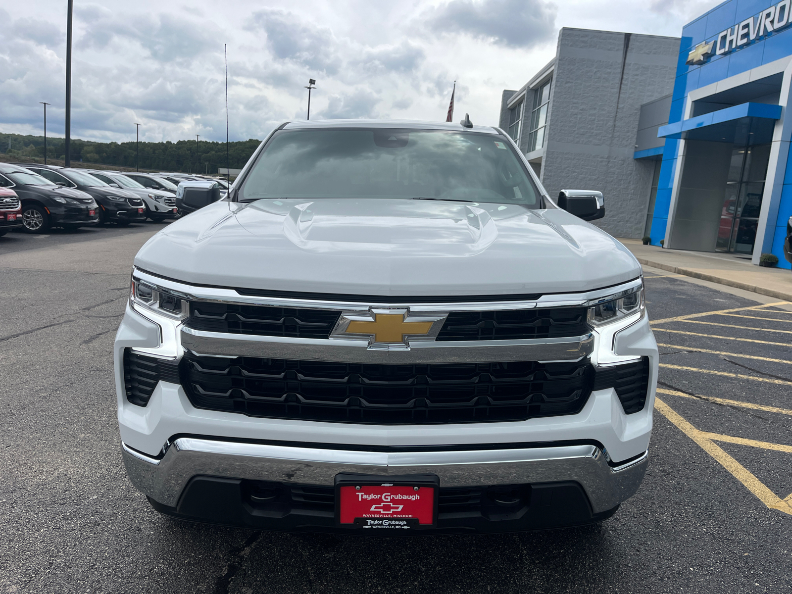 2024 Chevrolet Silverado 1500 LT 2