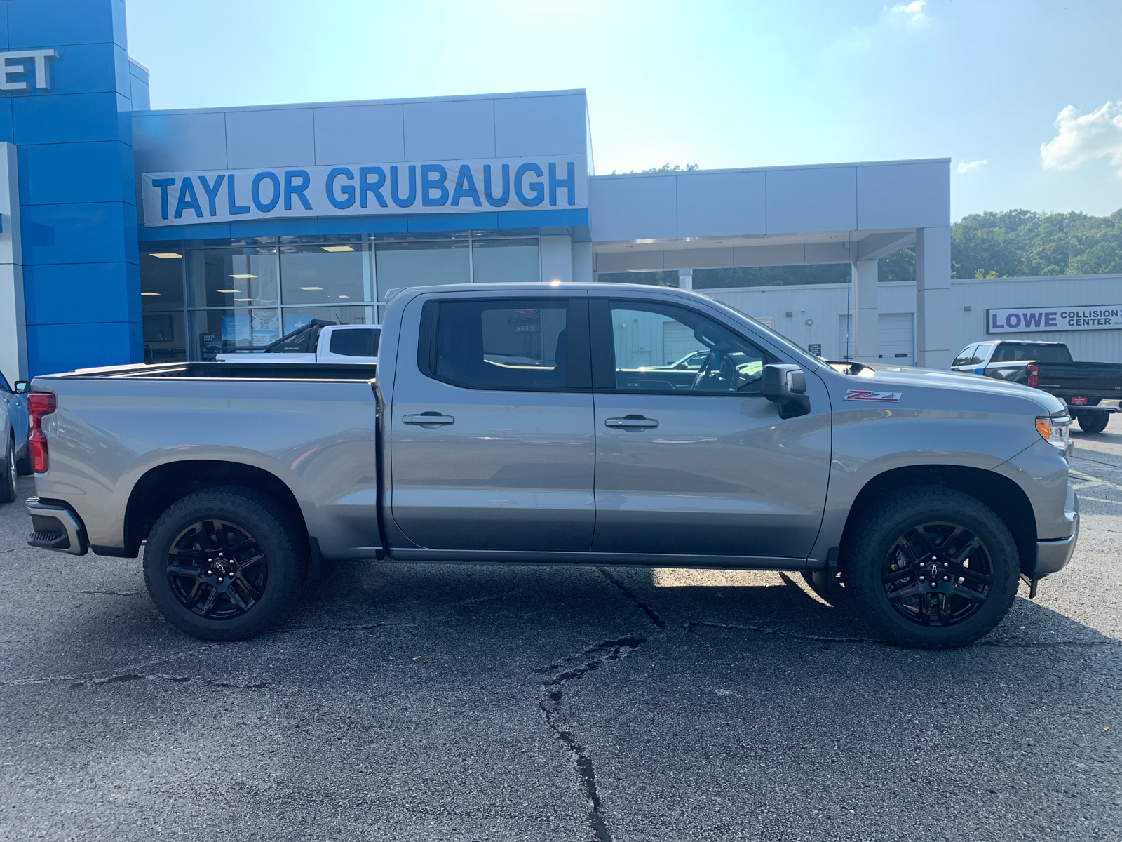 2024 Chevrolet Silverado 1500 RST 13