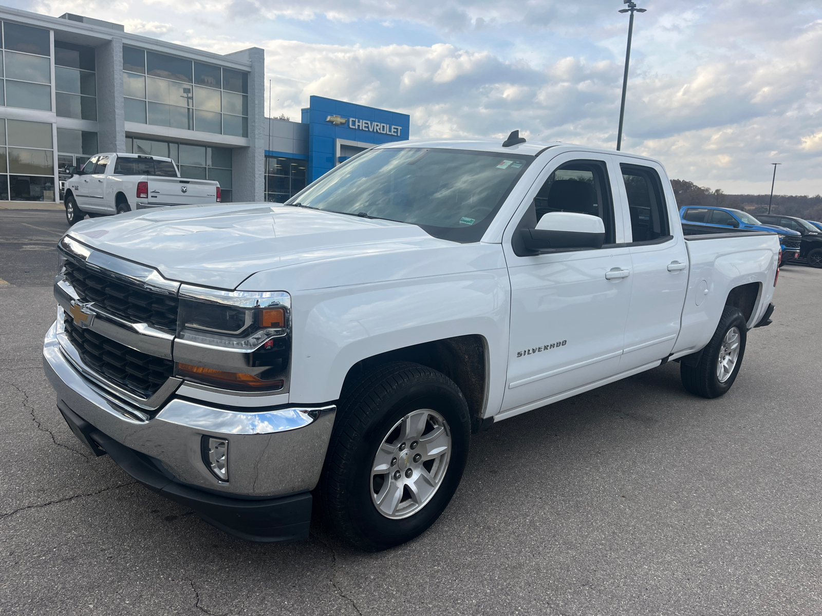 2016 Chevrolet Silverado 1500 LT 3