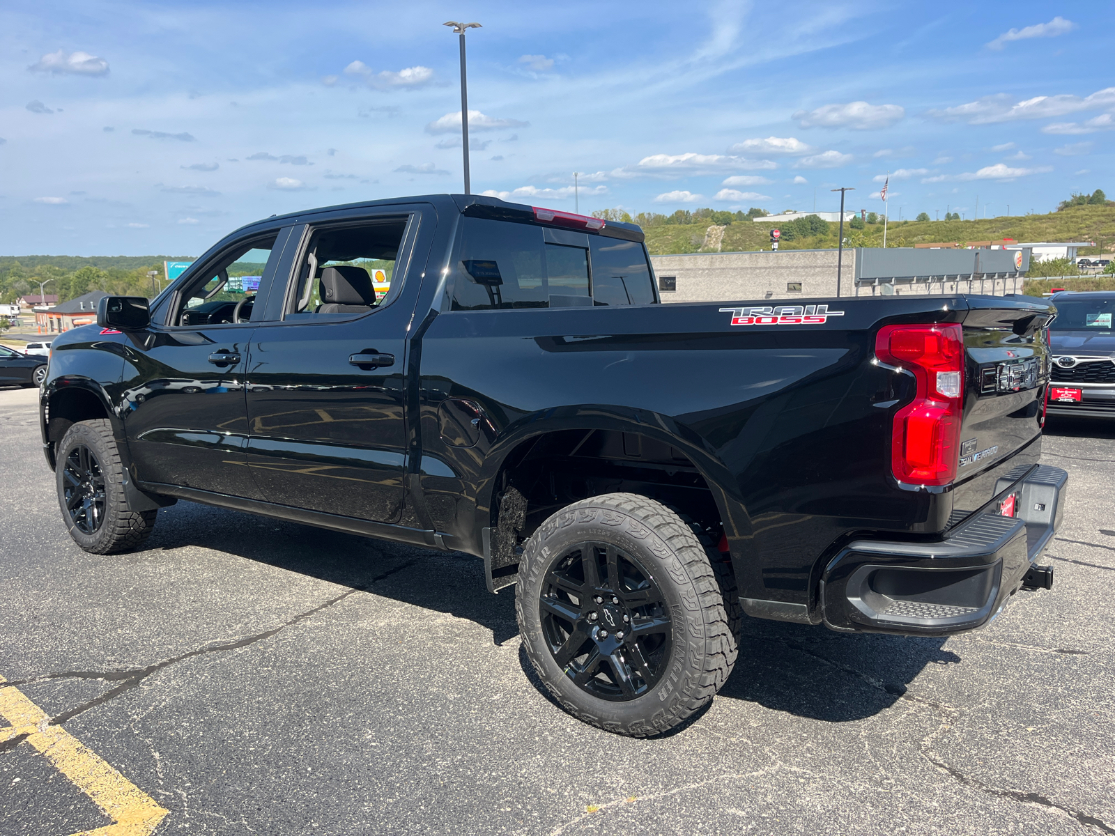 2024 Chevrolet Silverado 1500 LT Trail Boss 6