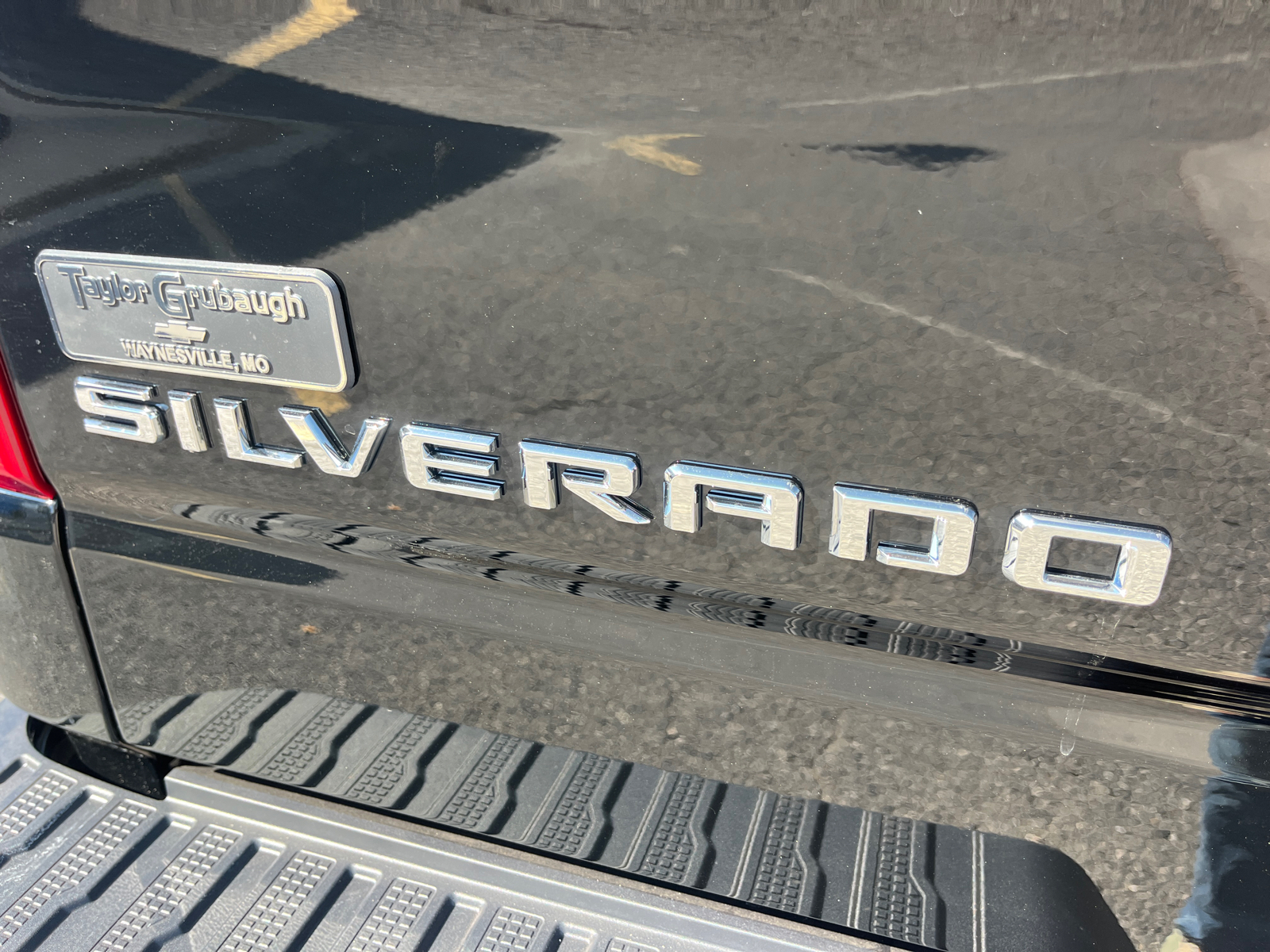 2024 Chevrolet Silverado 1500 LT Trail Boss 8