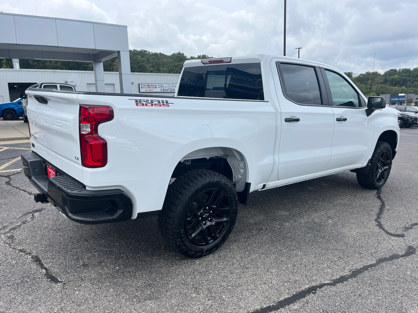 2024 Chevrolet Silverado 1500 LT Trail Boss 12