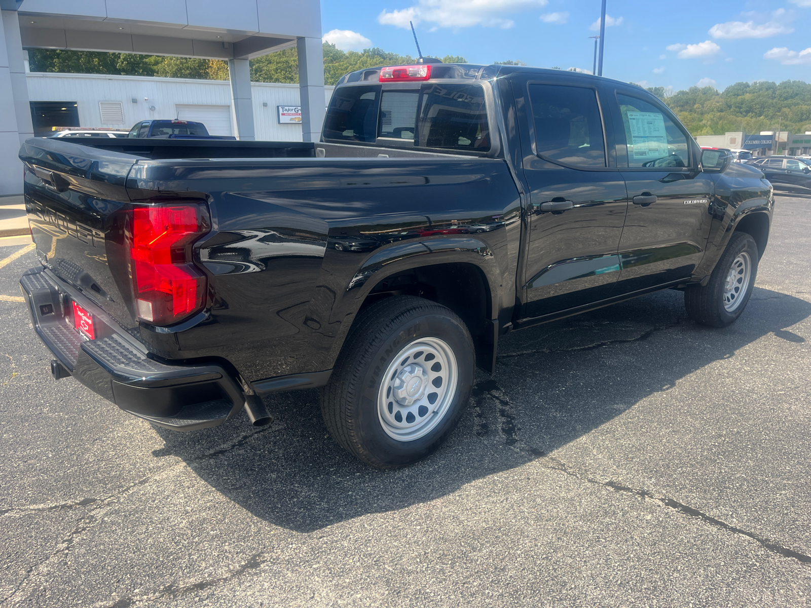 2024 Chevrolet Colorado Work Truck 12