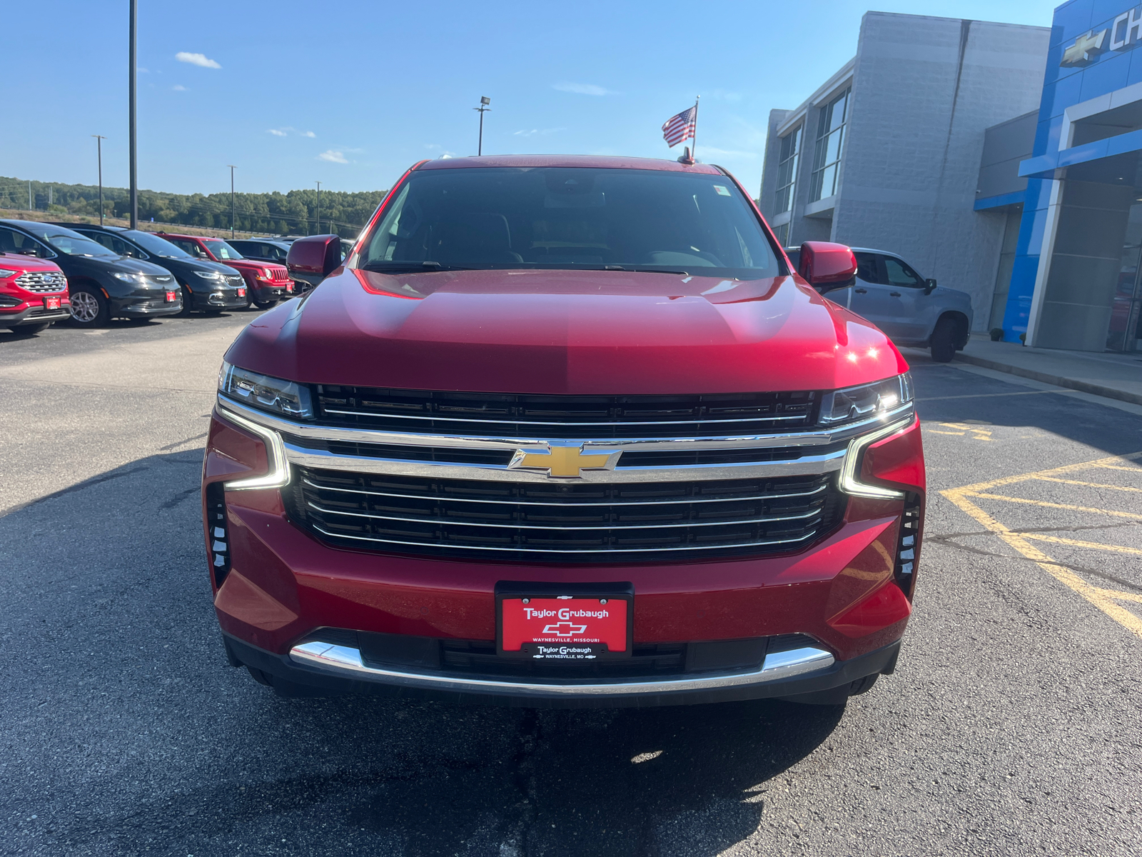 2024 Chevrolet Suburban LT 2