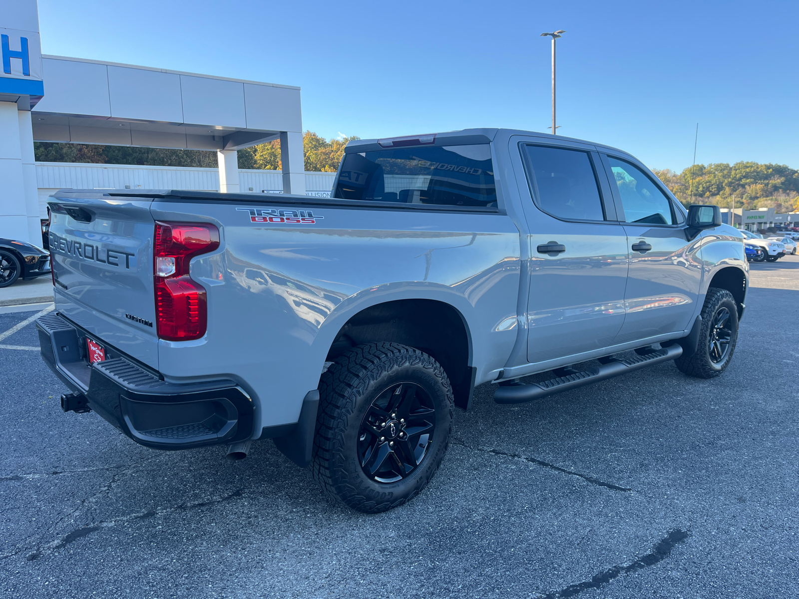 2024 Chevrolet Silverado 1500 Custom Trail Boss 12