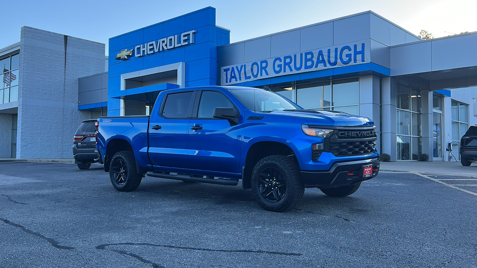 2024 Chevrolet Silverado 1500 Custom Trail Boss 1