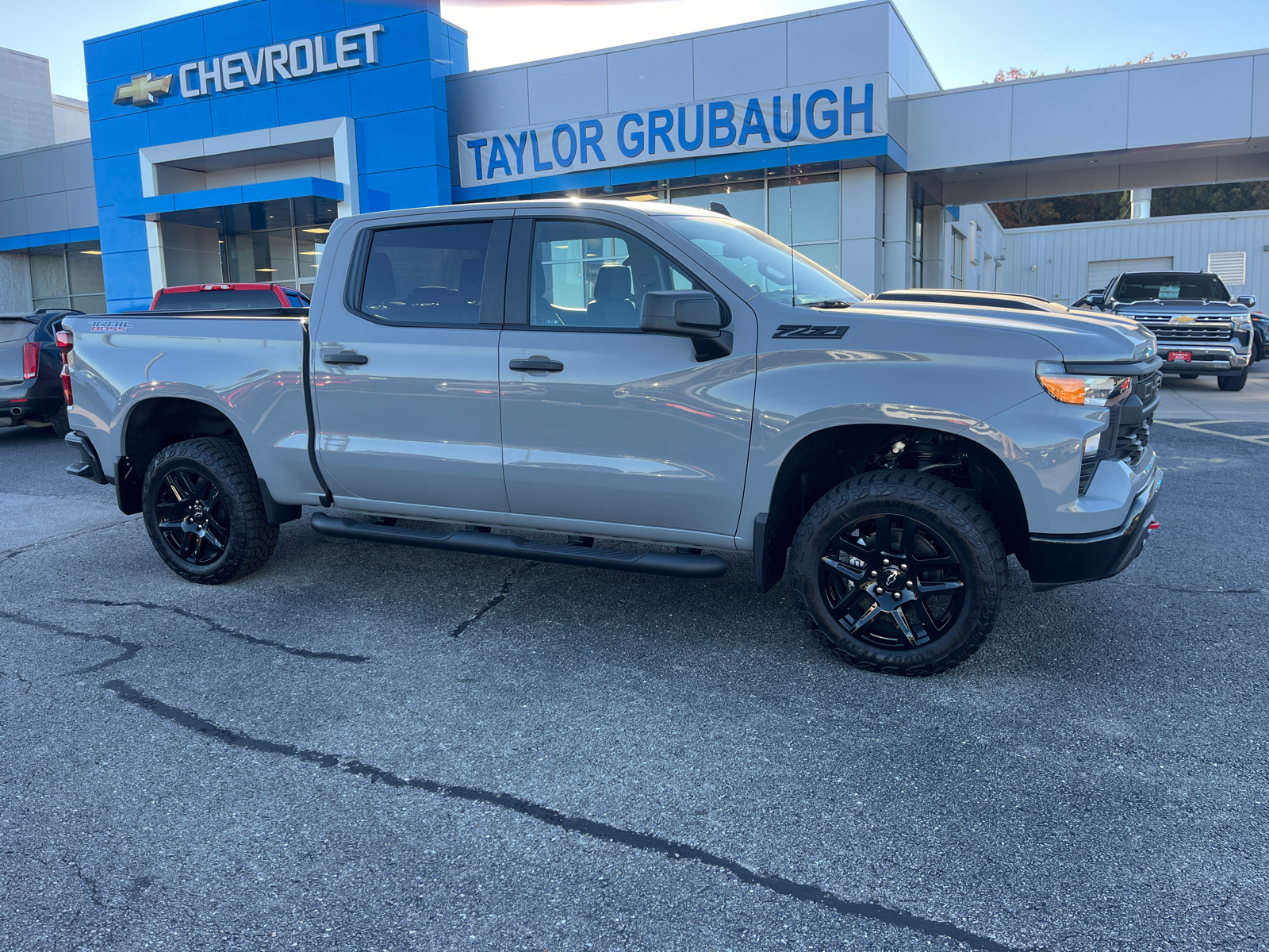 2024 Chevrolet Silverado 1500 Custom Trail Boss 1