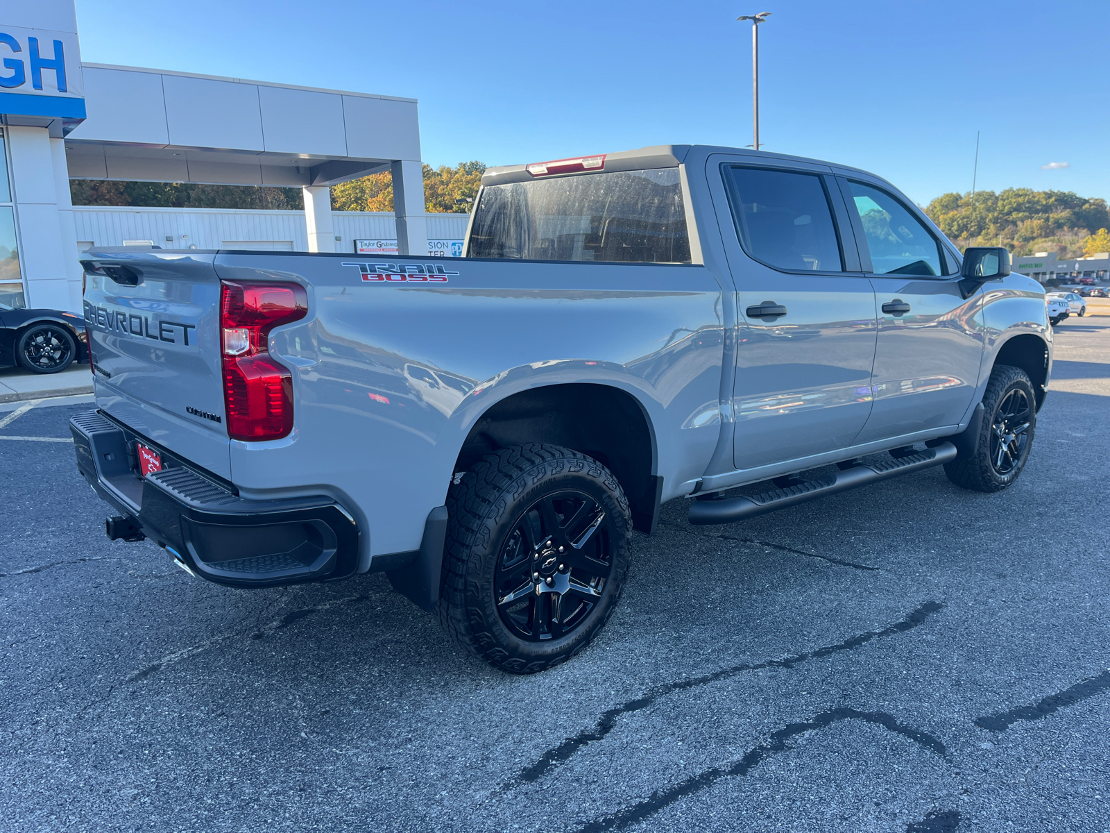 2024 Chevrolet Silverado 1500 Custom Trail Boss 13