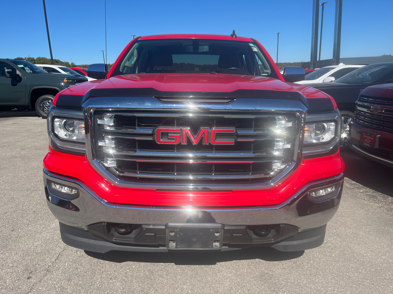 2018 GMC Sierra 1500 SLT 2