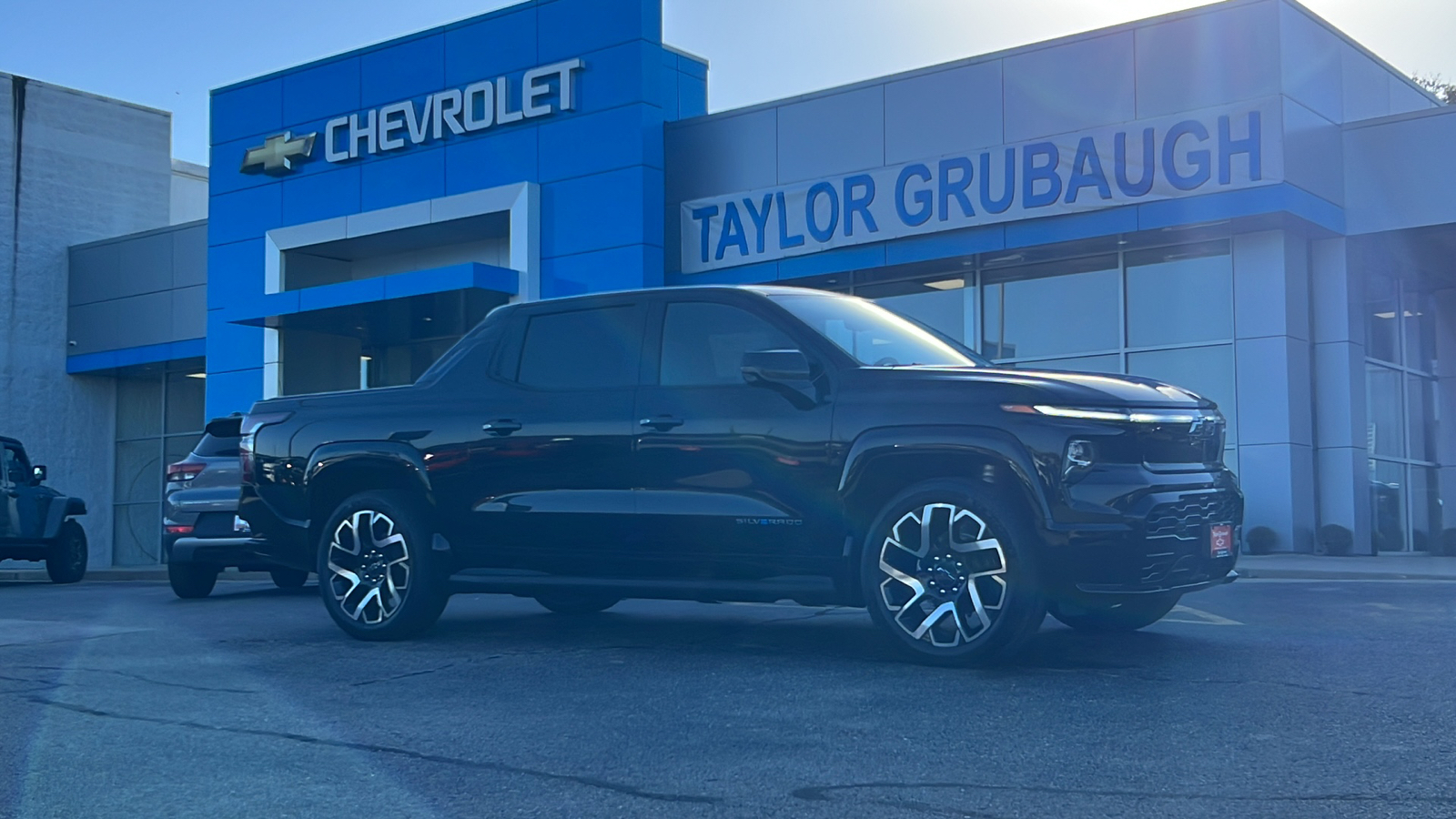 2024 Chevrolet Silverado EV RST 1