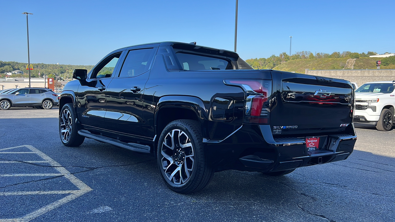 2024 Chevrolet Silverado EV RST 8