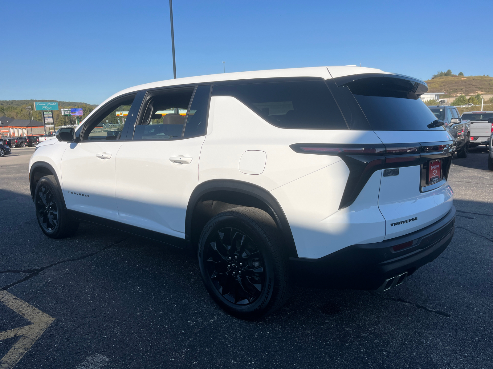 2024 Chevrolet Traverse LS 6