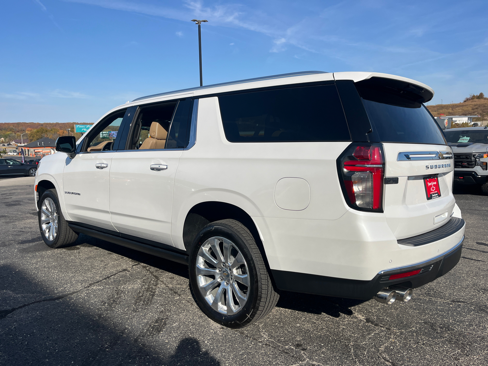 2024 Chevrolet Suburban Premier 6