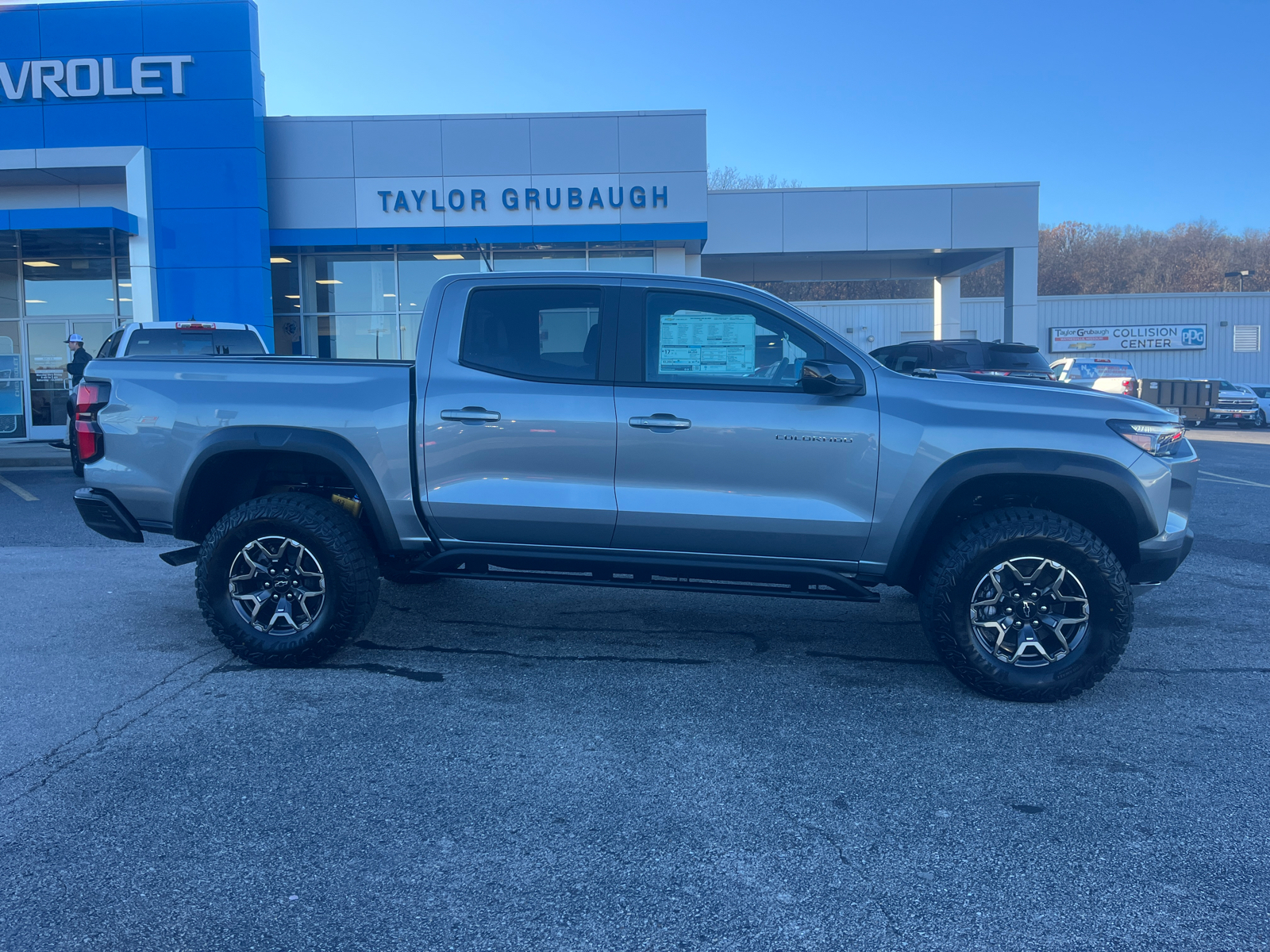 2024 Chevrolet Colorado ZR2 12