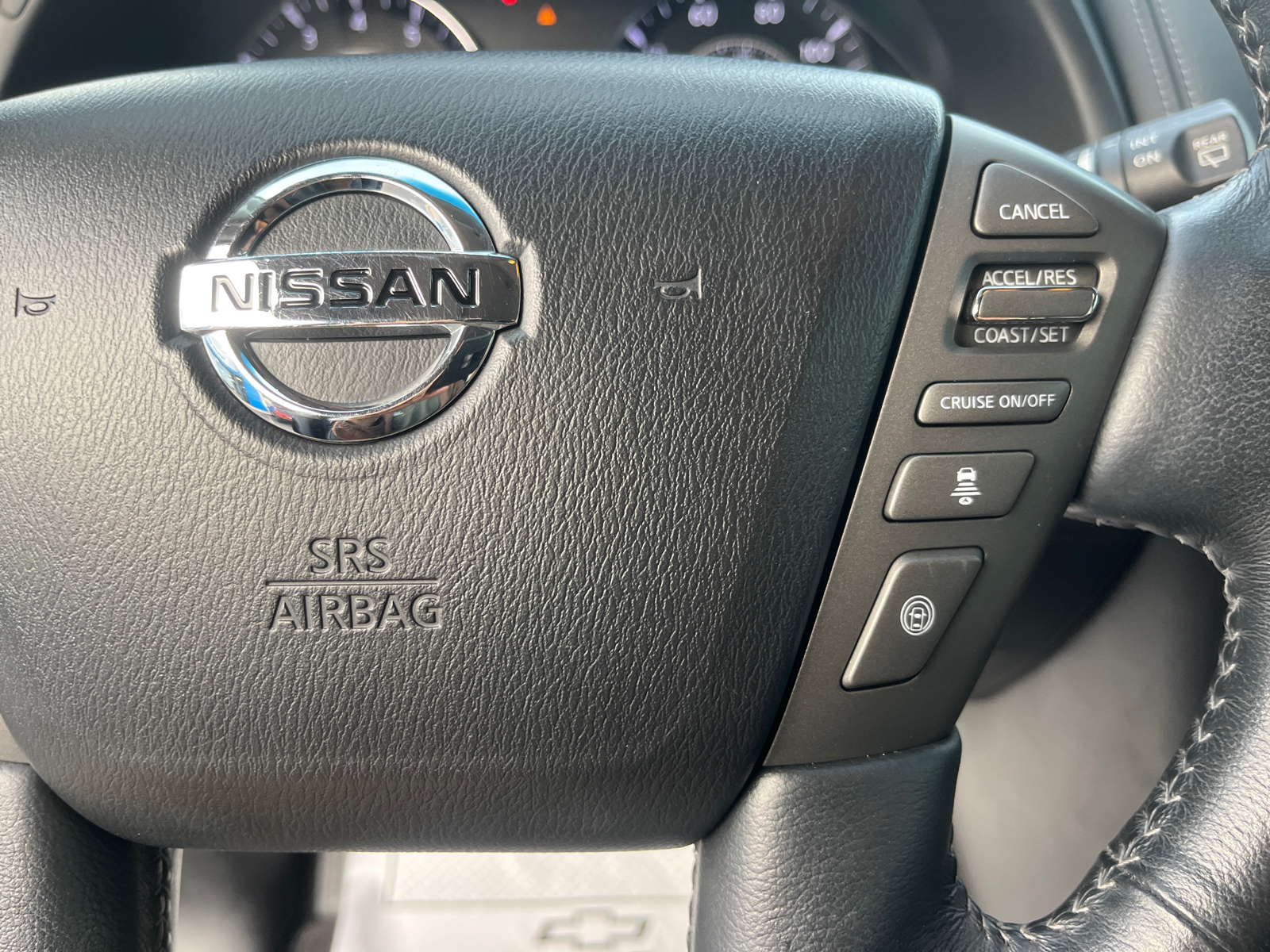 2017 Nissan Armada Platinum 28