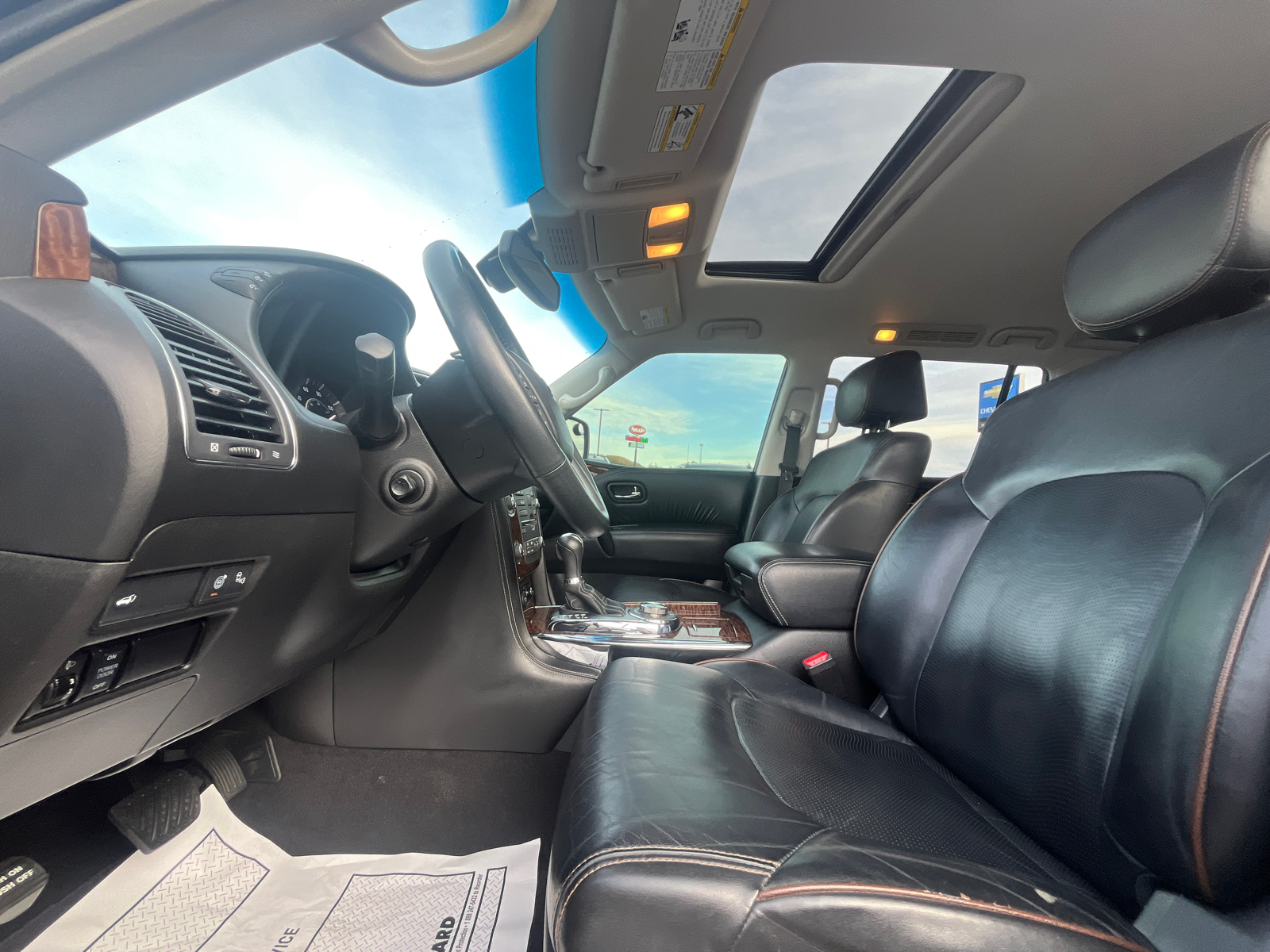 2017 Nissan Armada Platinum 36