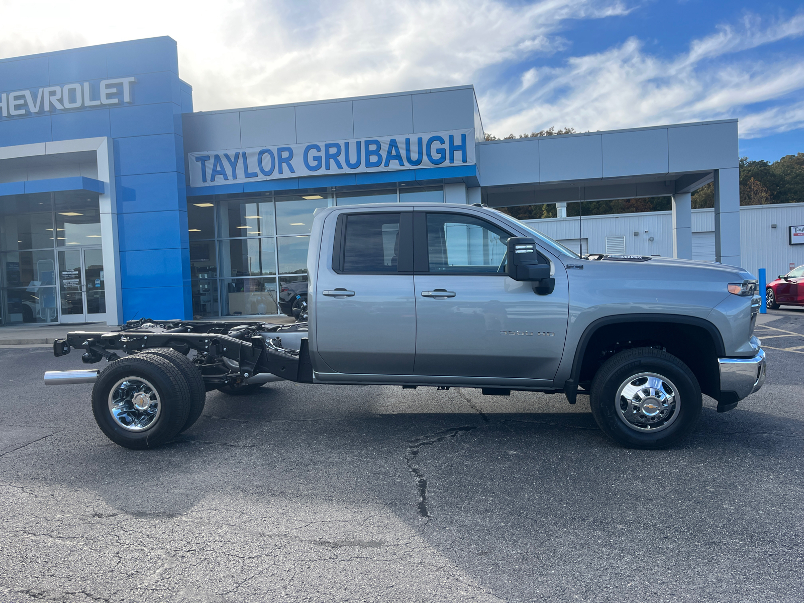 2025 Chevrolet Silverado 3500HD LT 9