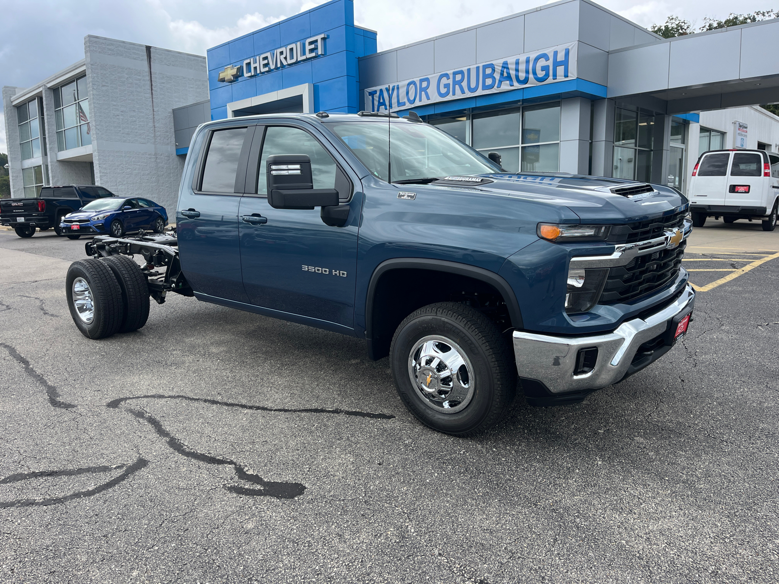 2025 Chevrolet Silverado 3500HD LT 1