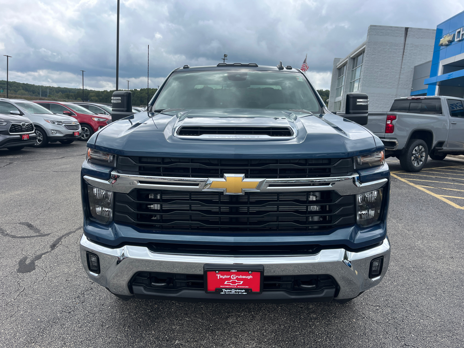 2025 Chevrolet Silverado 3500HD LT 2