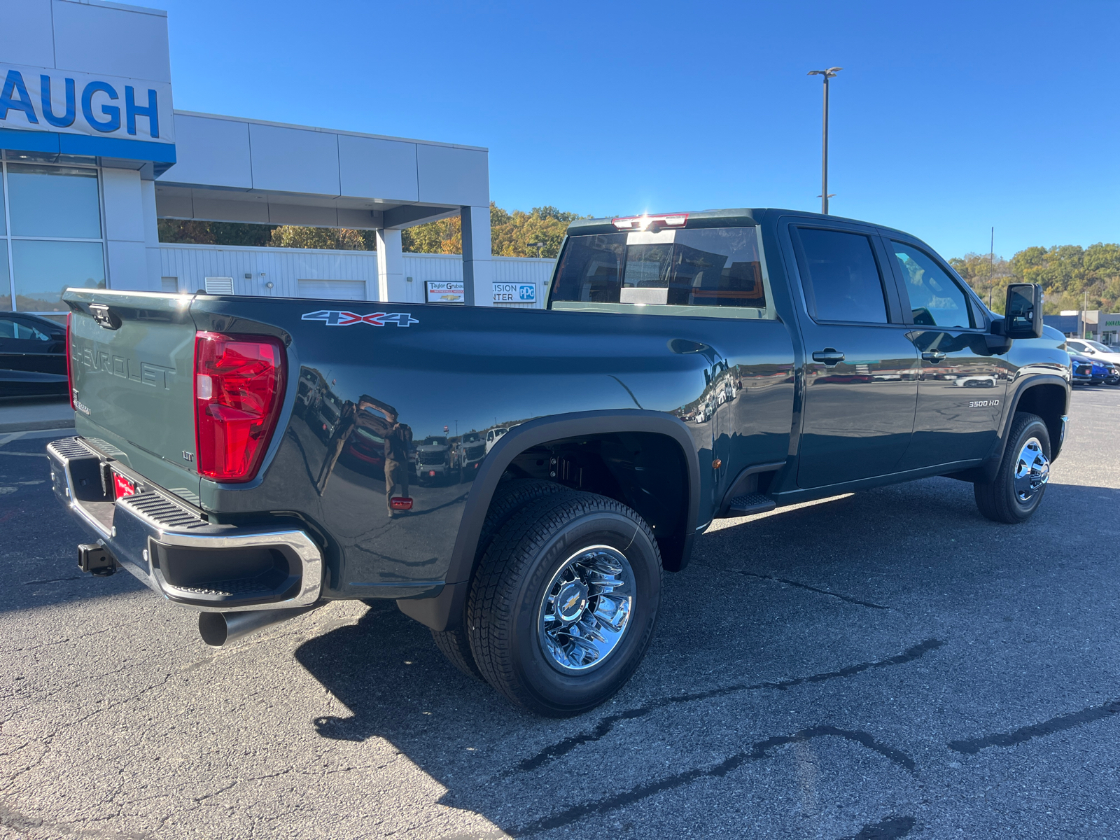 2025 Chevrolet Silverado 3500HD LT 12