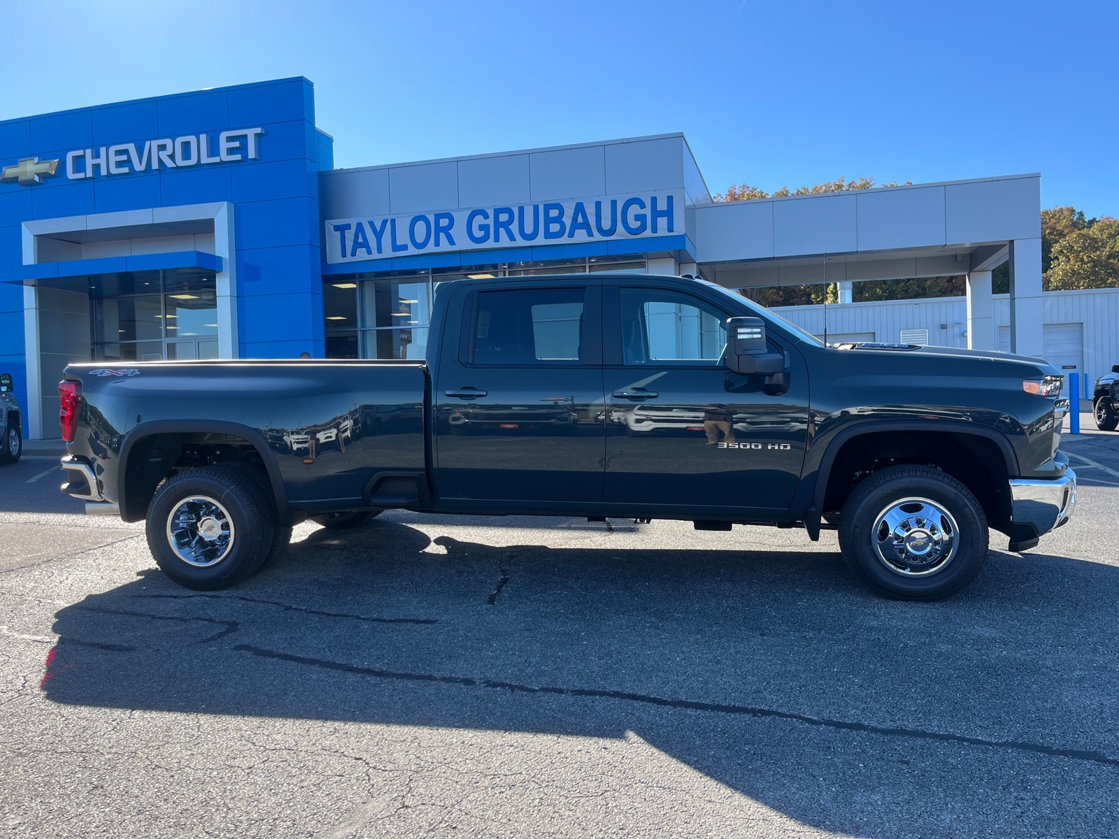 2025 Chevrolet Silverado 3500HD LT 13