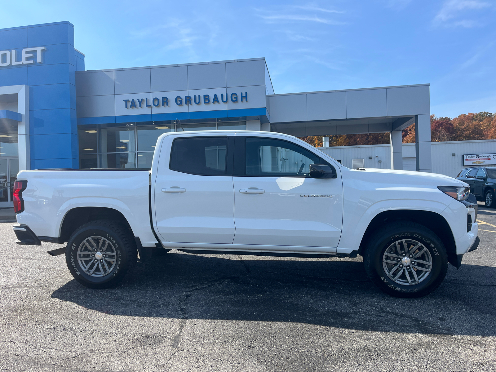 2023 Chevrolet Colorado LT 12