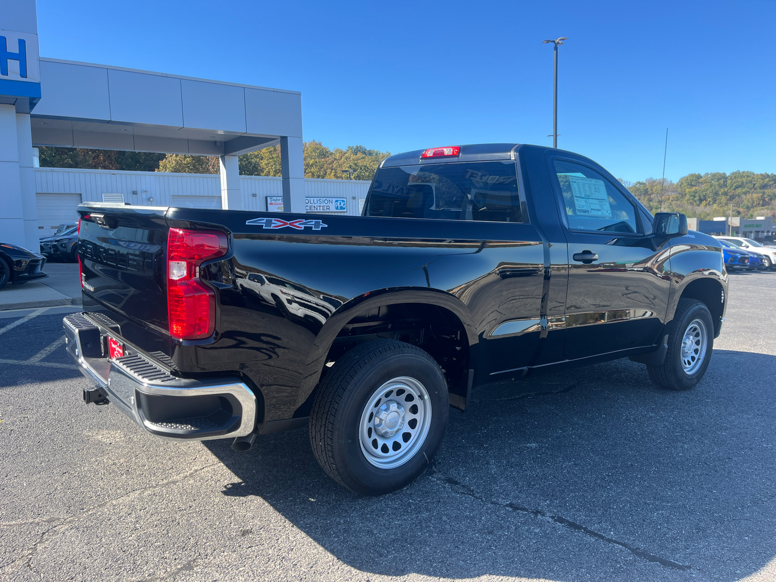 2025 Chevrolet Silverado 1500 WT 10