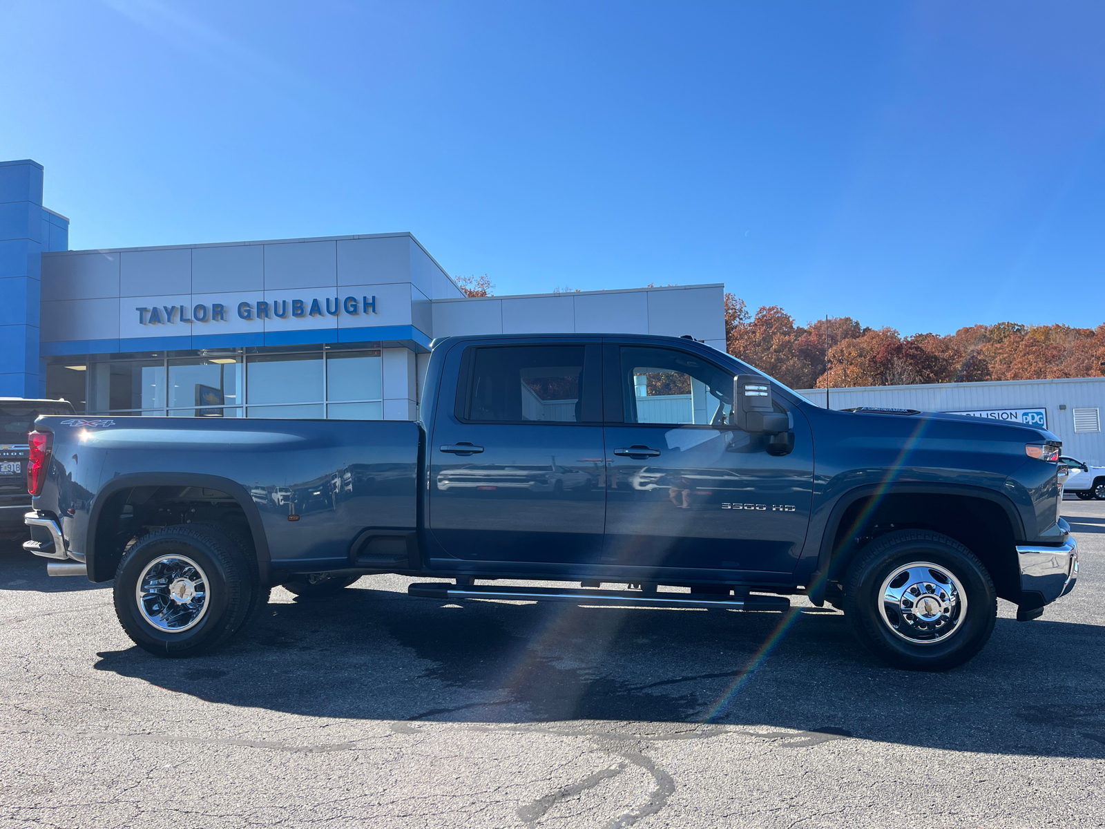 2025 Chevrolet Silverado 3500HD LT 12