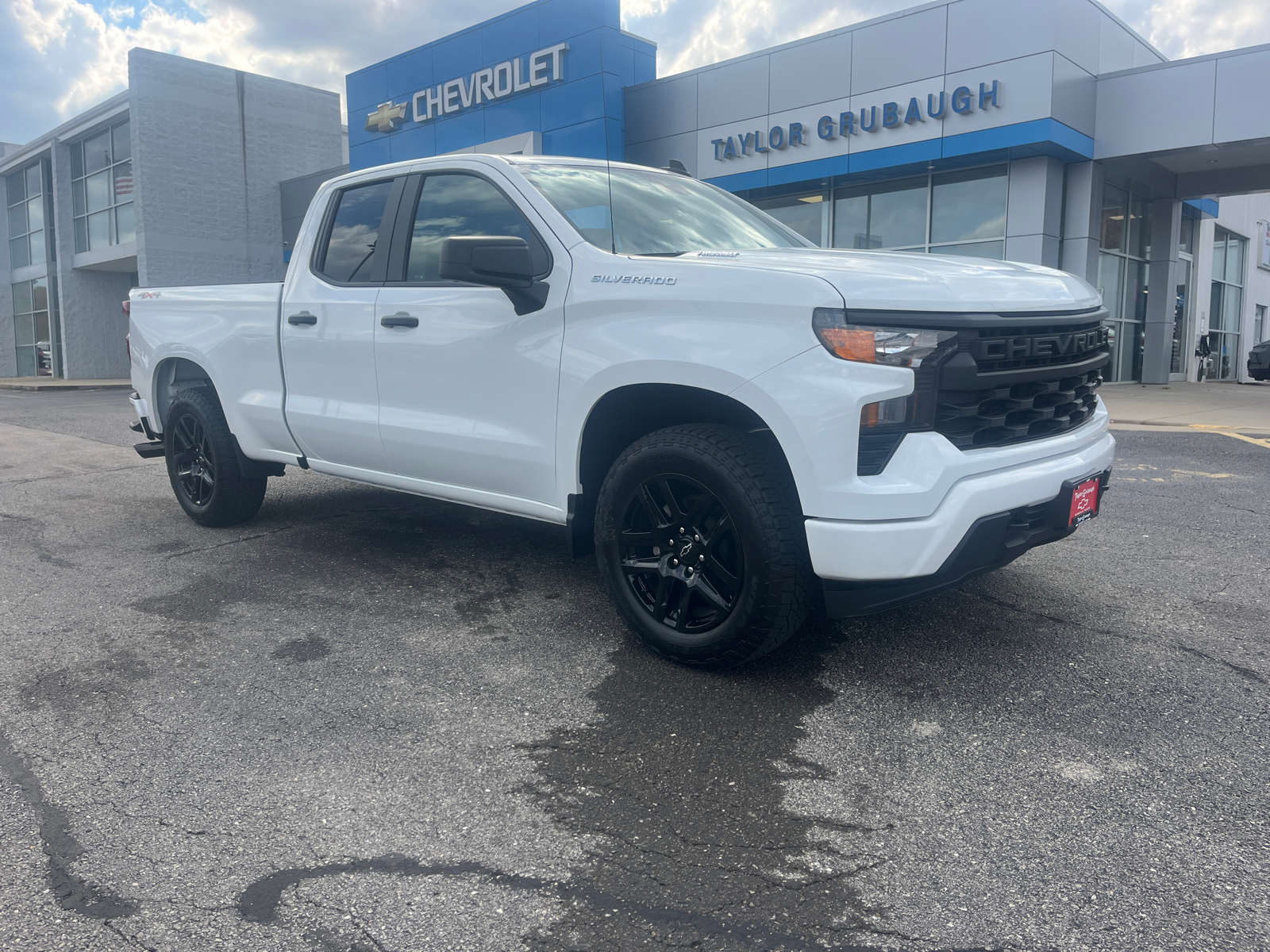 2025 Chevrolet Silverado 1500 Custom 1