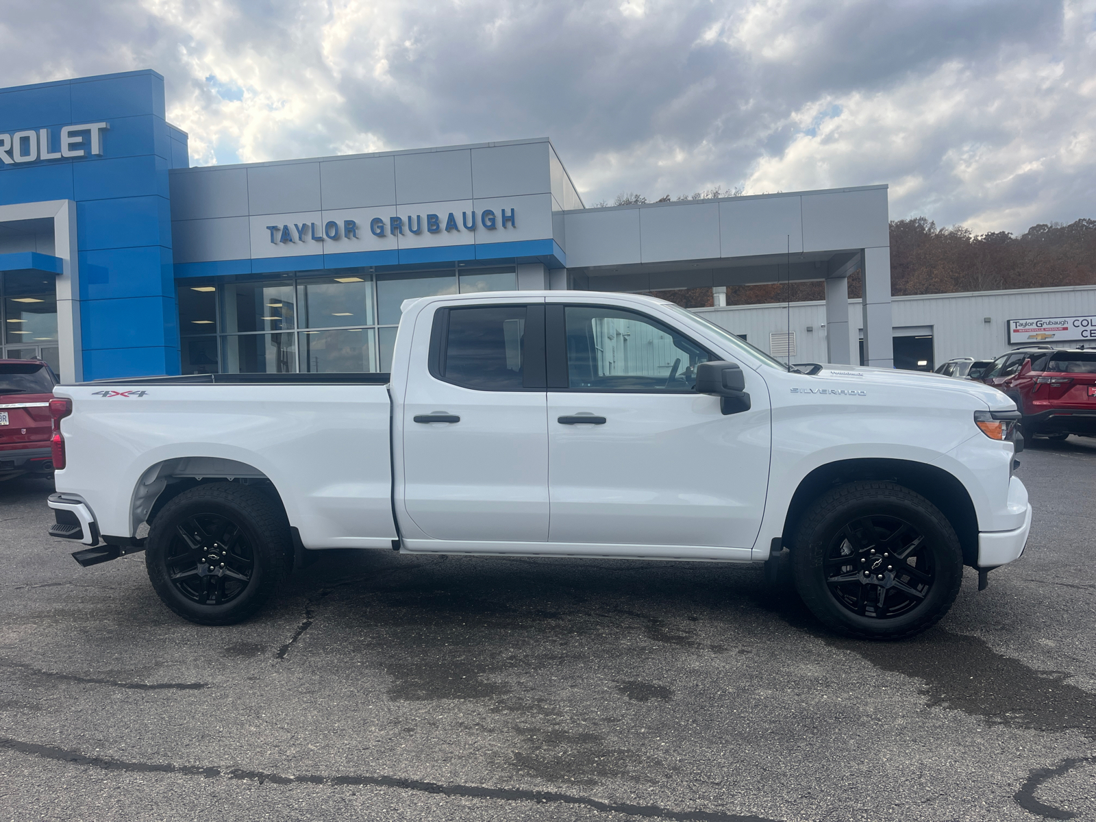 2025 Chevrolet Silverado 1500 Custom 12