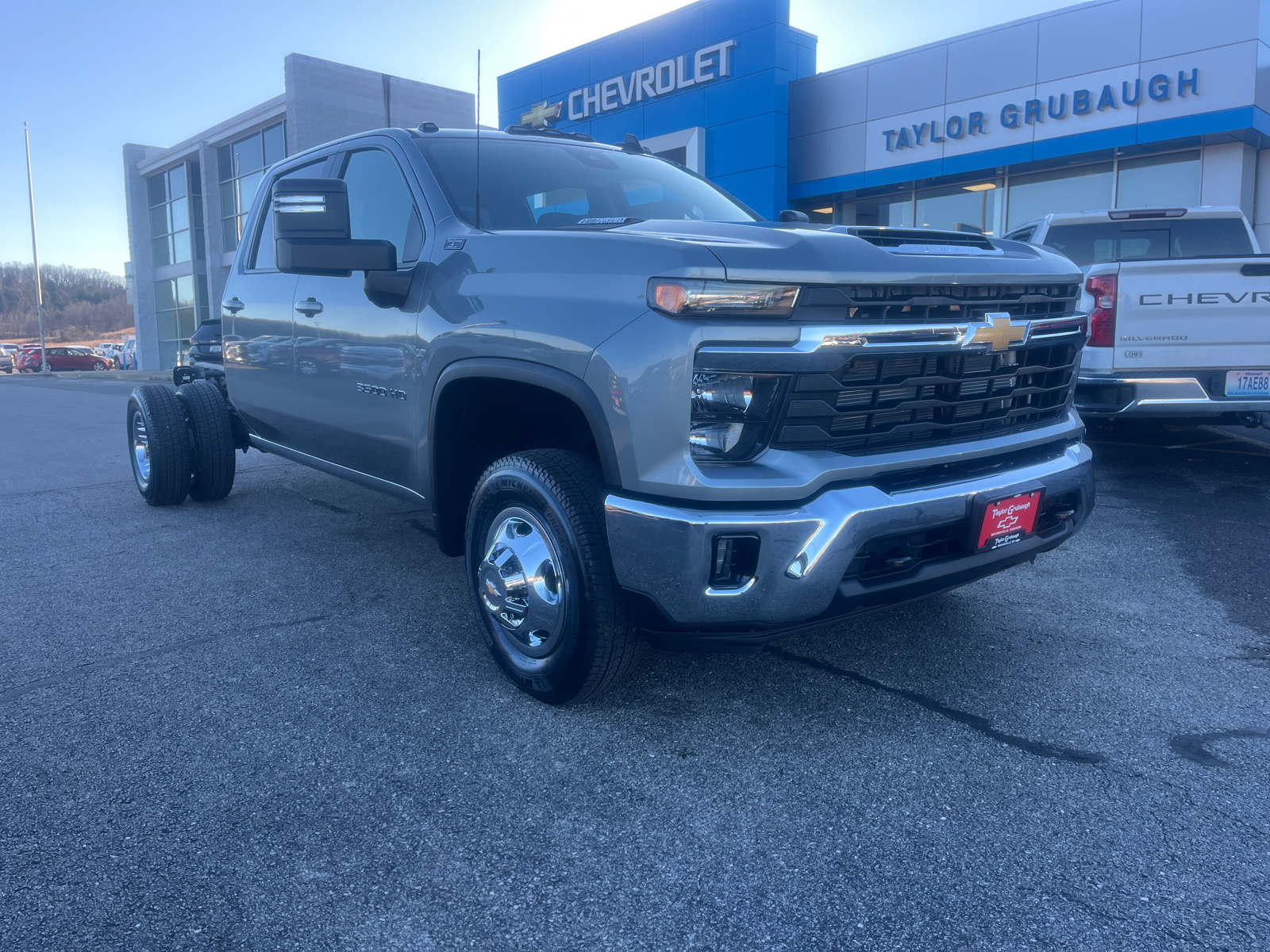 2025 Chevrolet Silverado 3500HD LT 1