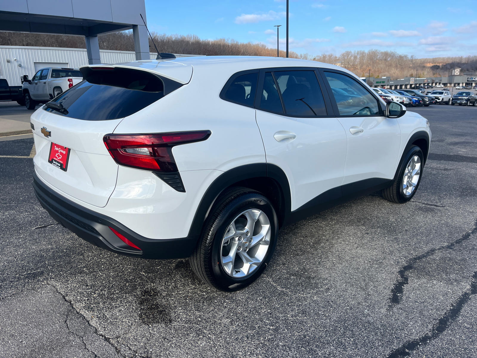 2025 Chevrolet Trax LS 12