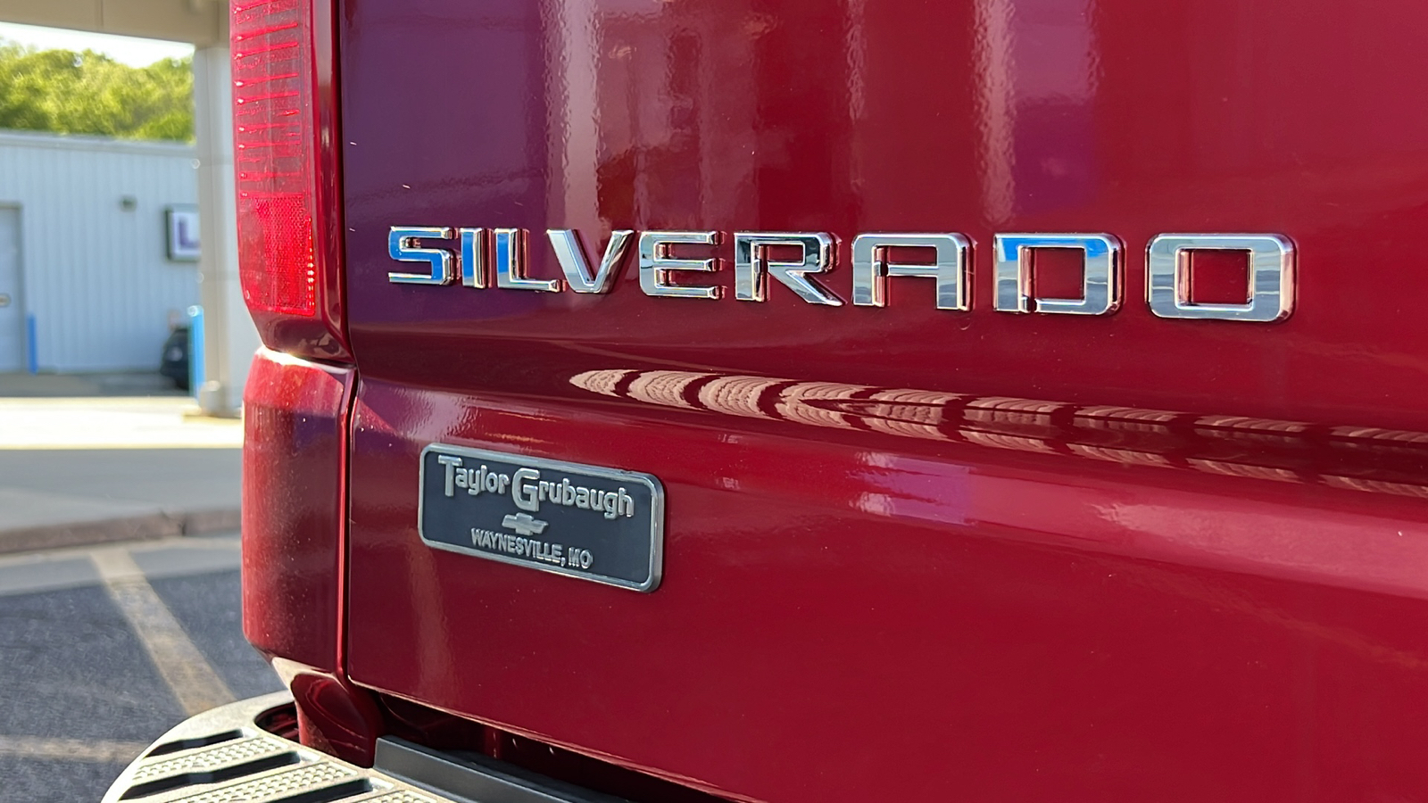2024 Chevrolet Silverado 1500 LT 8